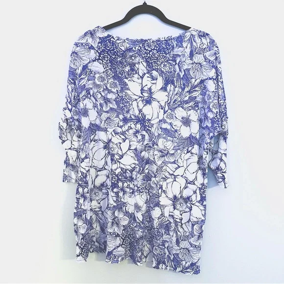 🔥2/$40🔥 TopShop Tall Quarter Sleeve Floral Print Blue & White Tunic - Picture 2 of 3